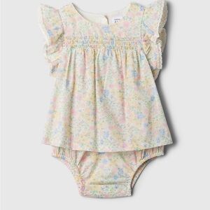 NWT GAP Floral Baby Dress with Ruffle Sleeves